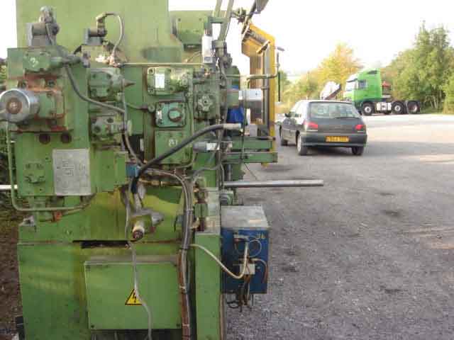 horizontal machining centre